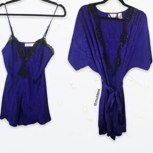 Vintage Delicates Damask Pattern Purple Camisole & Robe Honeymoon Set